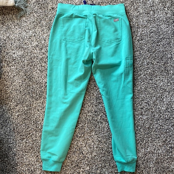 Figs small petite Zamora jogger - surgical green - Picture 3 of 4